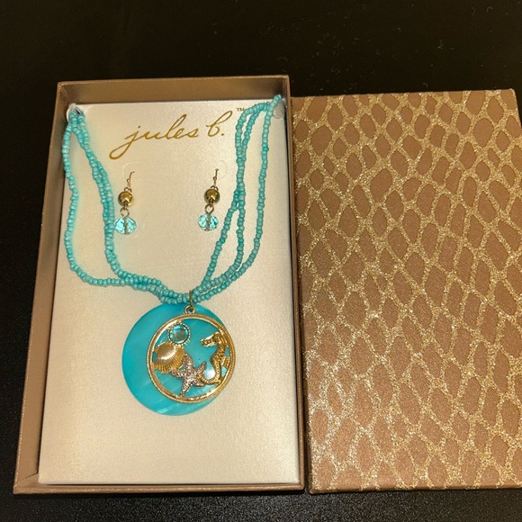 Jewelry - Jules B Turquoise and Gold Necklace and Earring Set Beach Seahorse Starfish